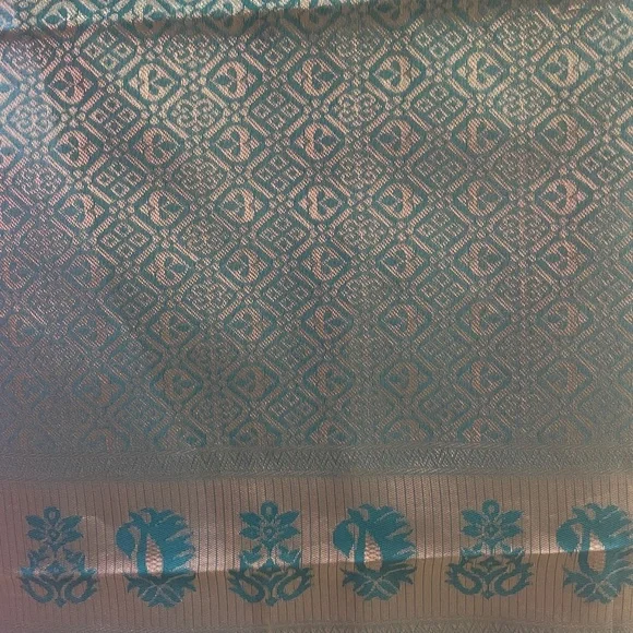 Blue and Silver Deer Motif Saree - Picture 6 of 8